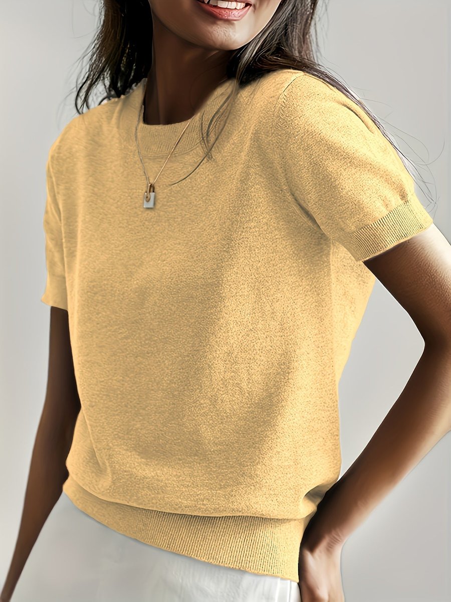 Amelia - Women's Relaxed-Fit Short-Sleeve Knit Sweater Top